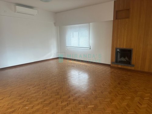 Apartments for rent 215 m² in Nicosia Center, Agioi Omologites, Nicosia, 1087