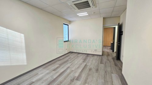 Γραφείο 370 μ² προς ενοικίαση στην τοποθεσία Nicosia, 1097