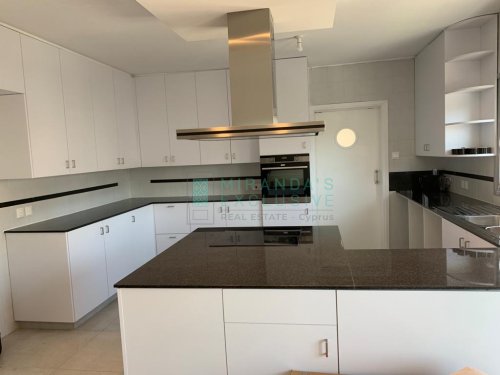 Ρετιρέ προς ενοικίαση 180 μ² στην τοποθεσία Nicosia Center, Agioi Omologites, Nicosia, 1075