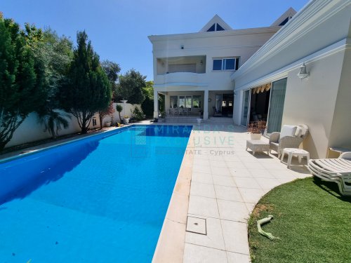 Villa for sale 1000 m² in Egkomi, Nicosia