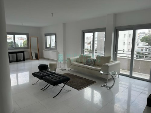 Ρετιρέ προς ενοικίαση 180 μ² στην τοποθεσία Nicosia Center, Agioi Omologites, Nicosia, 1075