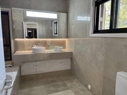 Отдельный дом в аренду 310 м² в Latsia, Nicosia, 2221
