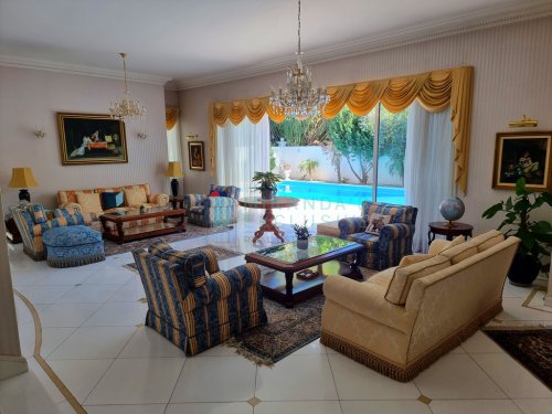 Villa for sale 1000 m² in Egkomi, Nicosia
